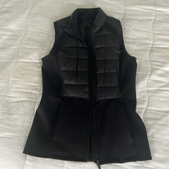 Lululemon Vest - Picture 6 of 7